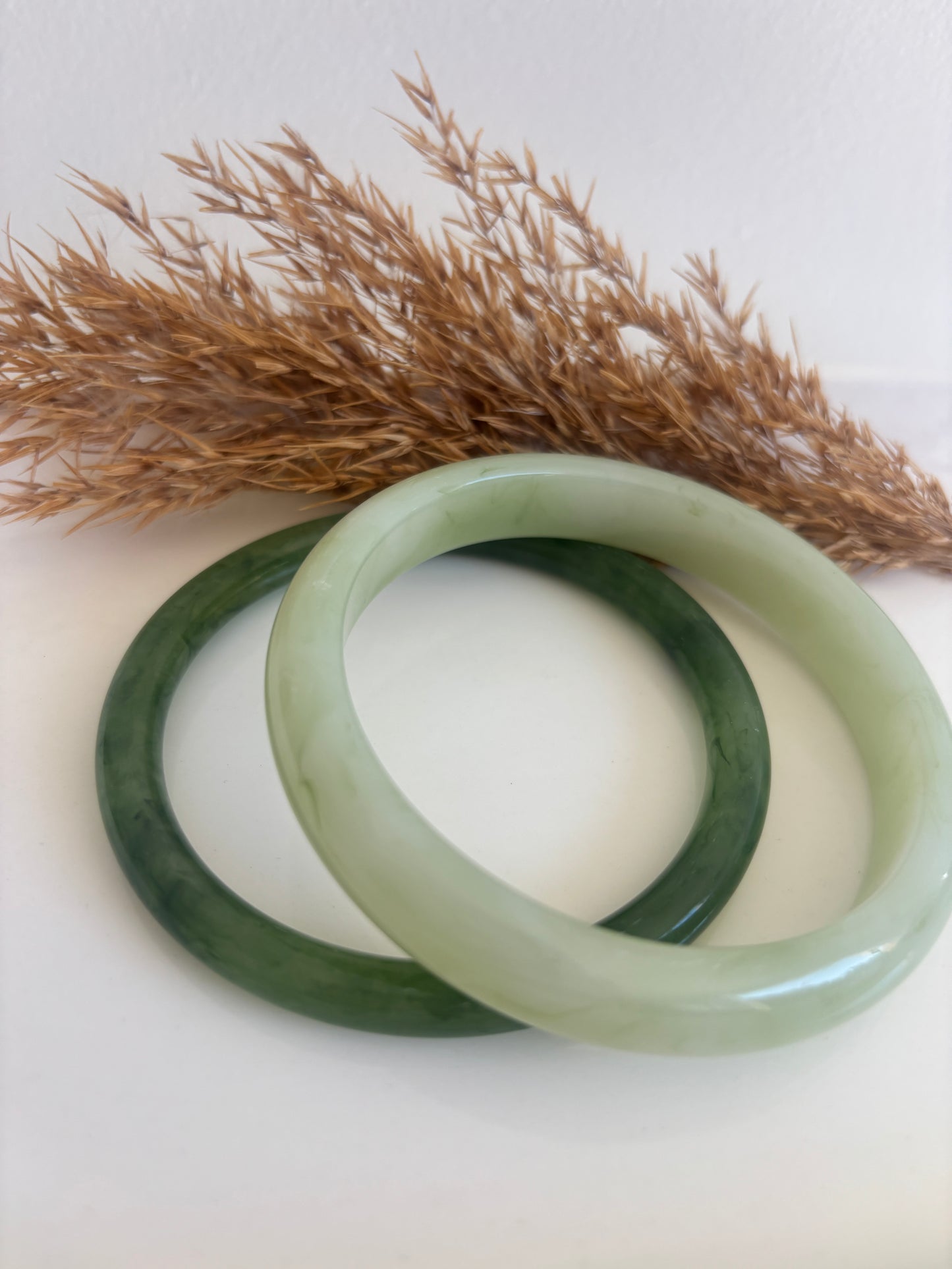 Resin bangles (Green)