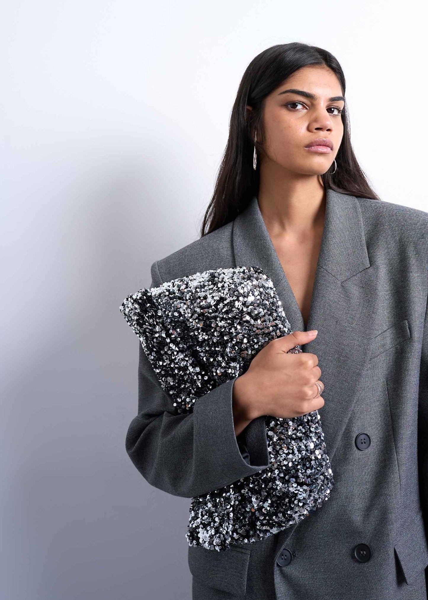 Folded clutch grab sequin bag, silver