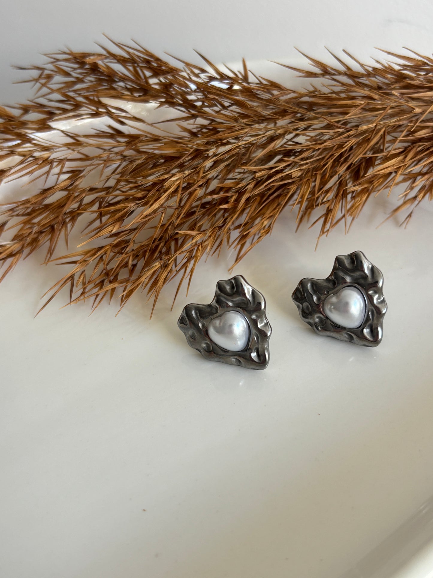 Pearl Hearts (Gold & Silver)