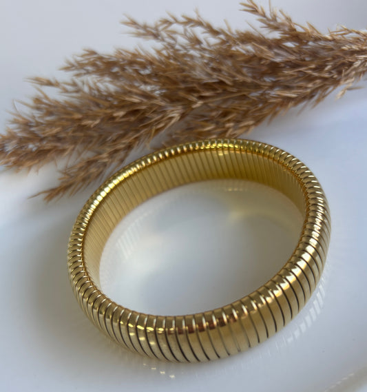 Ribbed bangle (Gold)