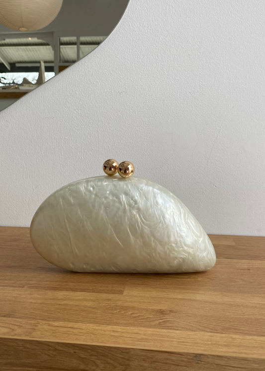 Shell clutch, pearl