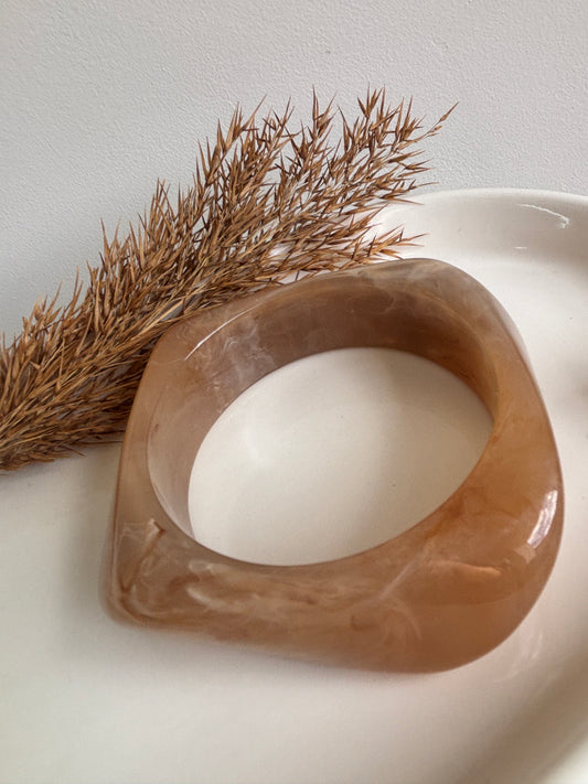 Resin bangle (Latte)