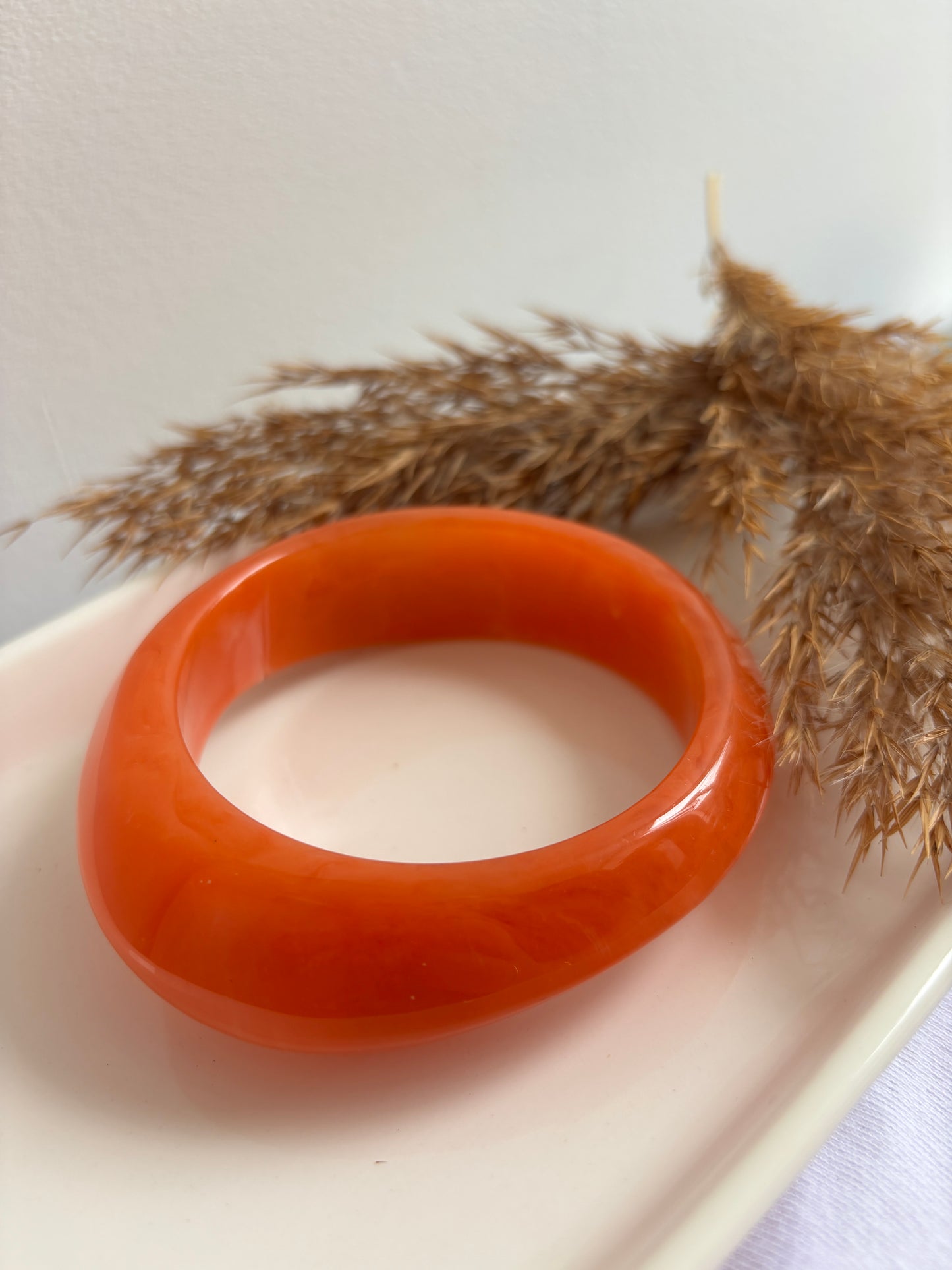 Resin bangle (Orange)